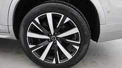 2025 (74) VOLVO XC90 2.0 B5P Plus Dark 5dr AWD Geartronic 5164306