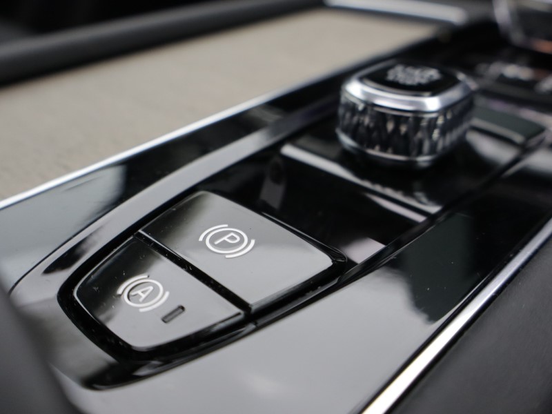 2025 (74) VOLVO XC90 2.0 B5P Plus Dark 5dr AWD Geartronic 5164342