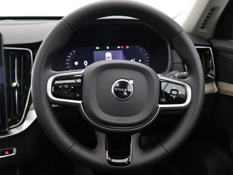 2025 (74) VOLVO XC90 2.0 B5P Plus Dark 5dr AWD Geartronic 5164331