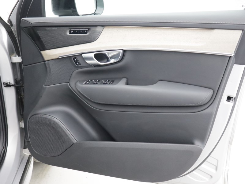 2025 (74) VOLVO XC90 2.0 B5P Plus Dark 5dr AWD Geartronic 5164310