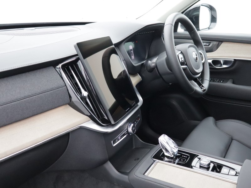 2025 (74) VOLVO XC90 2.0 B5P Plus Dark 5dr AWD Geartronic 5164321