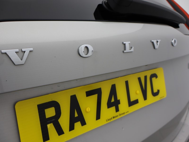 2025 (74) VOLVO XC90 2.0 B5P Plus Dark 5dr AWD Geartronic 5164300