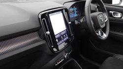 2023 (23) VOLVO XC40 2.0 B4P Ultimate Dark 5dr Auto 5165484