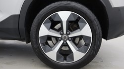 2023 (23) VOLVO XC40 2.0 B4P Ultimate Dark 5dr Auto 5165462
