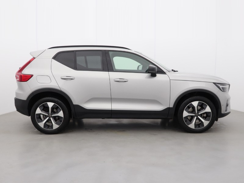 2023 (23) VOLVO XC40 2.0 B4P Ultimate Dark 5dr Auto 5165447