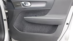 2023 (23) VOLVO XC40 2.0 B4P Ultimate Dark 5dr Auto 5165470