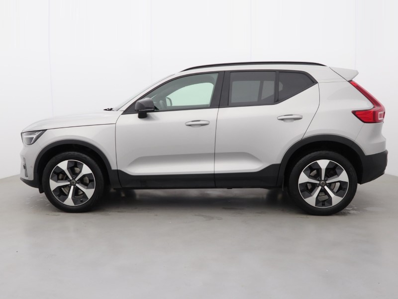 2023 (23) VOLVO XC40 2.0 B4P Ultimate Dark 5dr Auto 5165446