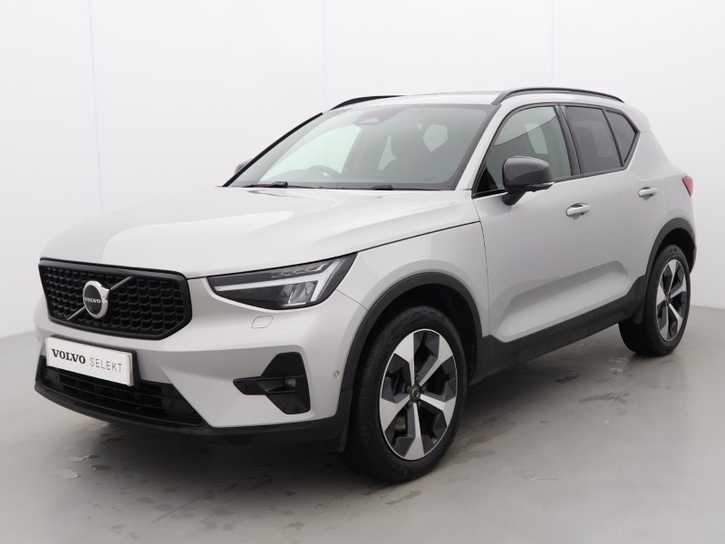 2023 (23) VOLVO XC40 2.0 B4P Ultimate Dark 5dr Auto 5165442