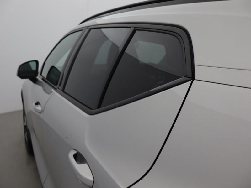 2023 (23) VOLVO XC40 2.0 B4P Ultimate Dark 5dr Auto 5165464