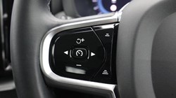 2022 (72) VOLVO XC60 2.0 B5P Plus Dark 5dr AWD Geartronic 5152983