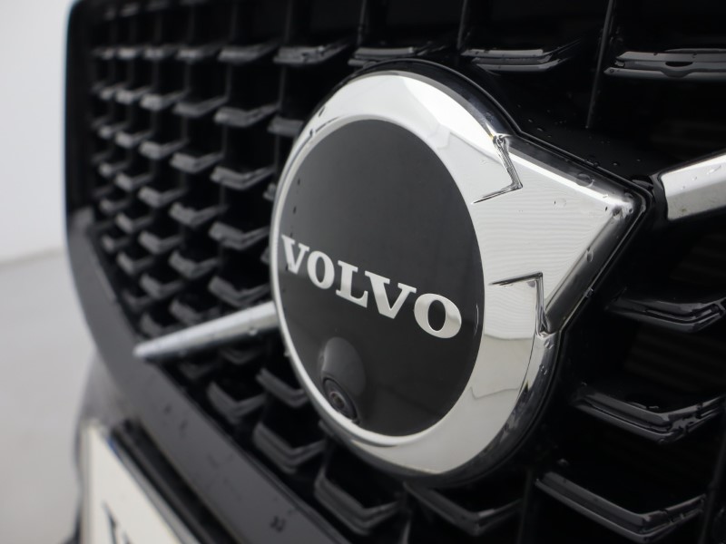 2022 (72) VOLVO XC60 2.0 B5P Plus Dark 5dr AWD Geartronic 5152948