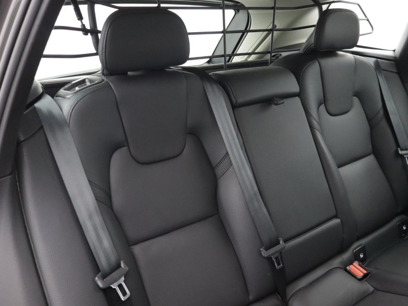 2022 (72) VOLVO XC60 2.0 B5P Plus Dark 5dr AWD Geartronic 5152976