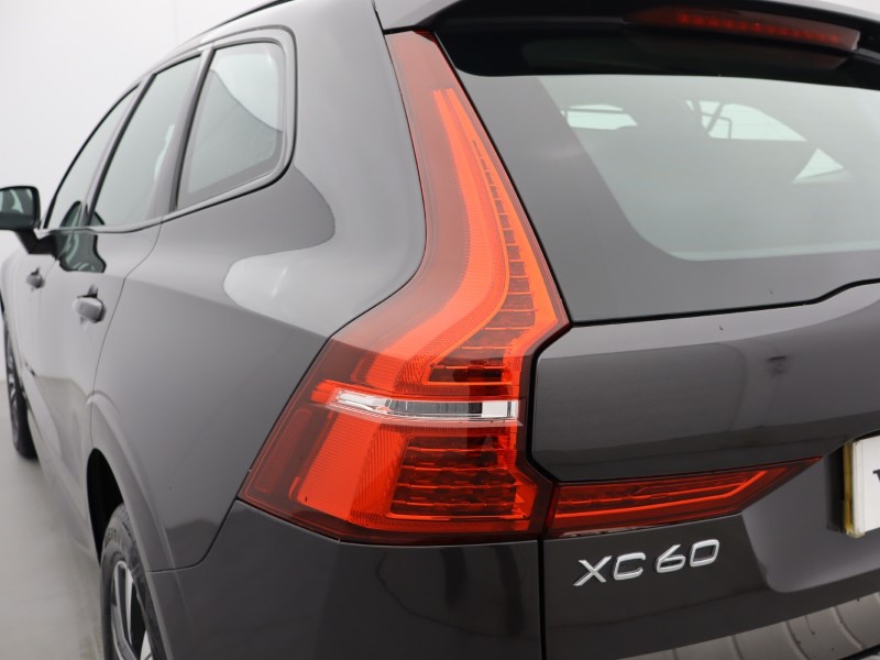 2022 (72) VOLVO XC60 2.0 B5P Plus Dark 5dr AWD Geartronic 5152951