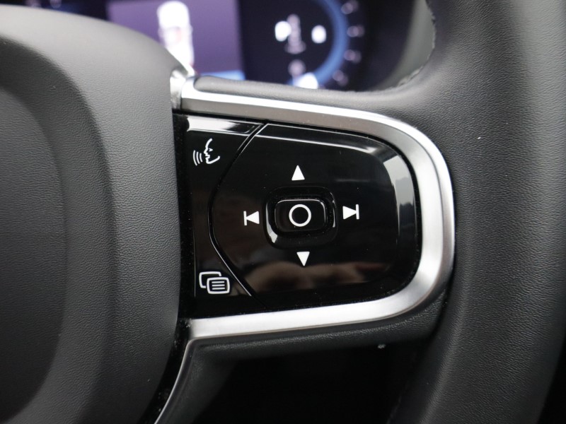 2022 (72) VOLVO XC60 2.0 B5P Plus Dark 5dr AWD Geartronic 5152984