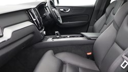 2022 (72) VOLVO XC60 2.0 B5P Plus Dark 5dr AWD Geartronic 5152960