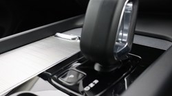 2022 (72) VOLVO XC60 2.0 B5P Plus Dark 5dr AWD Geartronic 5152993