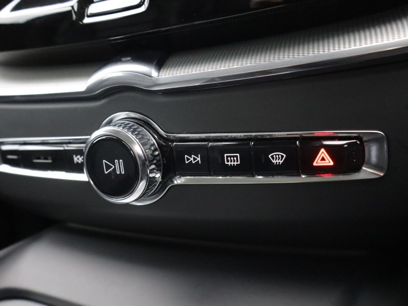 2022 (72) VOLVO XC60 2.0 B5P Plus Dark 5dr AWD Geartronic 5152992