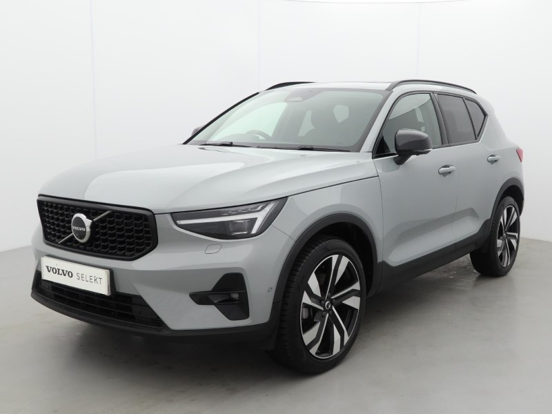 2025 (75) VOLVO XC40 2.0 B4P Ultra Dark 5dr Auto *VAT QUALIFYING* 5144733