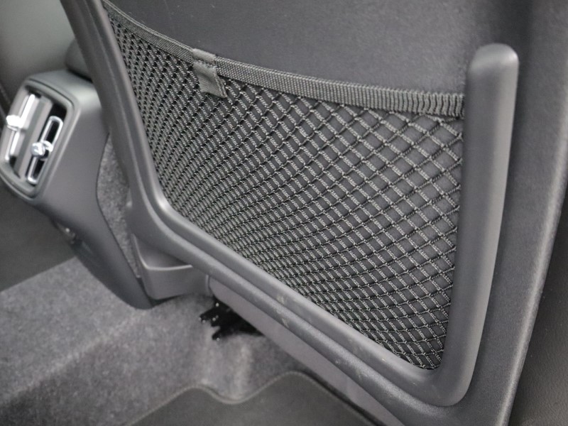 2025 (75) VOLVO XC40 2.0 B4P Ultra Dark 5dr Auto *VAT QUALIFYING* 5144761