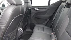 2025 (75) VOLVO XC40 2.0 B4P Ultra Dark 5dr Auto *VAT QUALIFYING* 5144759