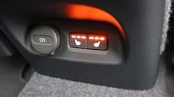 2025 (75) VOLVO XC40 2.0 B4P Ultra Dark 5dr Auto *VAT QUALIFYING* 5144776