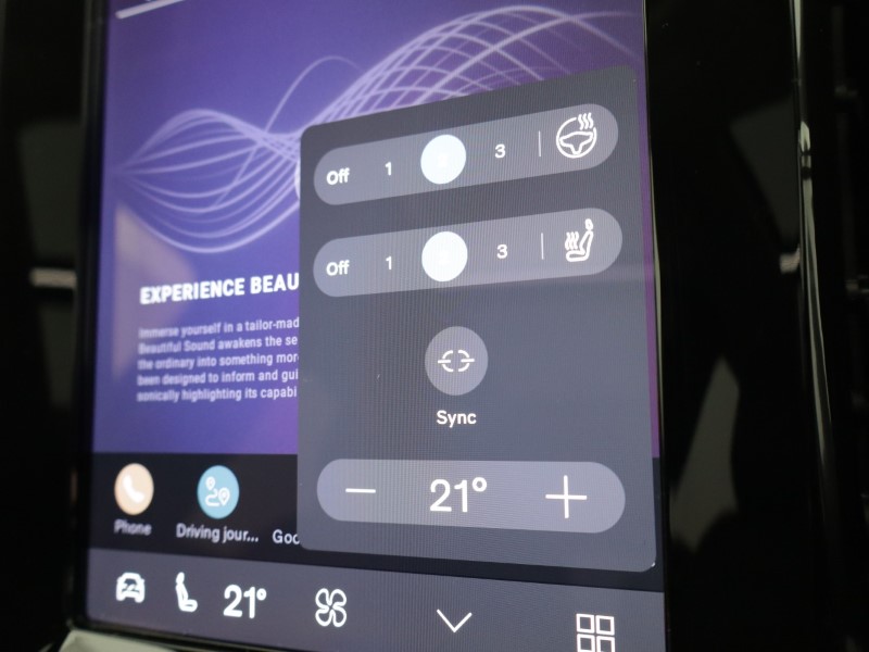 2025 (75) VOLVO XC40 2.0 B4P Ultra Dark 5dr Auto *VAT QUALIFYING* 5144787