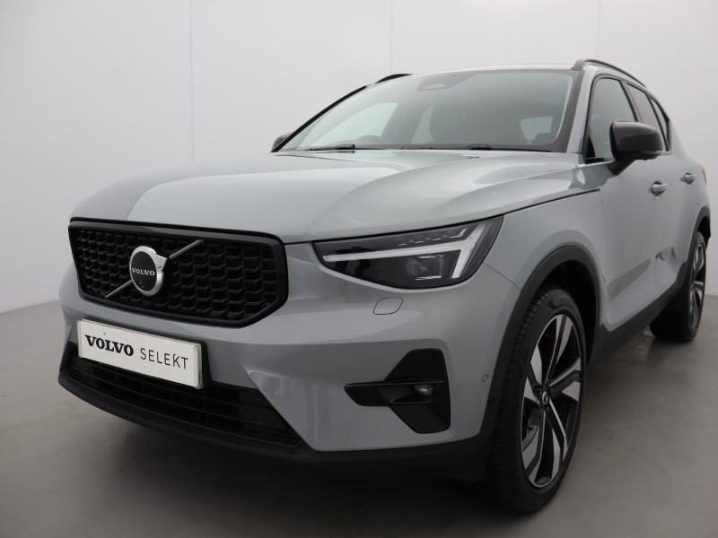 2025 (75) VOLVO XC40 2.0 B4P Ultra Dark 5dr Auto *VAT QUALIFYING* 5144743