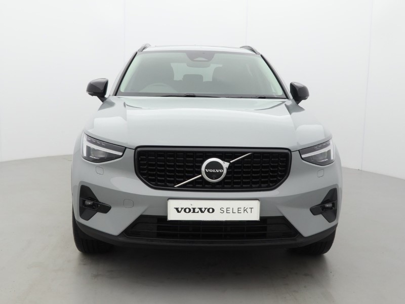 2025 (75) VOLVO XC40 2.0 B4P Ultra Dark 5dr Auto *VAT QUALIFYING* 5144734