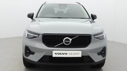 2025 (75) VOLVO XC40 2.0 B4P Ultra Dark 5dr Auto *VAT QUALIFYING* 5144734