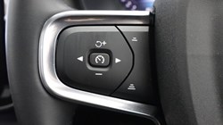 2025 (75) VOLVO XC40 2.0 B4P Ultra Dark 5dr Auto *VAT QUALIFYING* 5144779