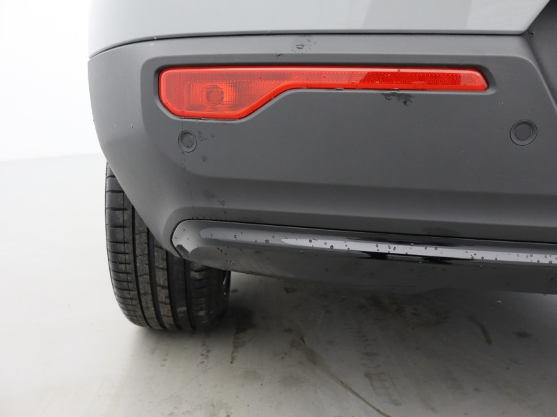 2025 (75) VOLVO XC40 2.0 B4P Ultra Dark 5dr Auto *VAT QUALIFYING* 5144752