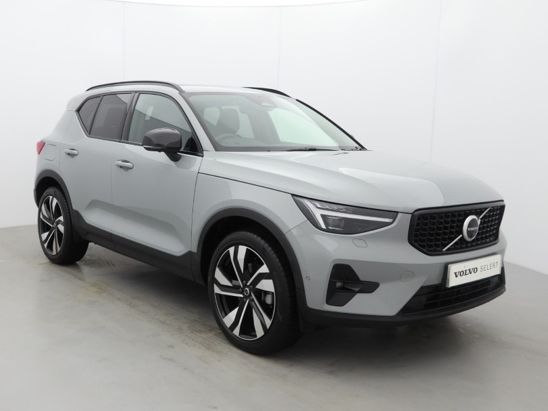 2025 (75) VOLVO XC40 2.0 B4P Ultra Dark 5dr Auto *VAT QUALIFYING*