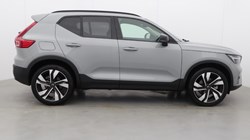 2025 (75) VOLVO XC40 2.0 B4P Ultra Dark 5dr Auto *VAT QUALIFYING* 5144738