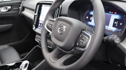 2025 (75) VOLVO XC40 2.0 B4P Ultra Dark 5dr Auto *VAT QUALIFYING* 5223472