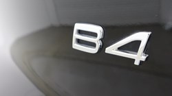2025 (75) VOLVO XC40 2.0 B4P Ultra Dark 5dr Auto *VAT QUALIFYING* 5223455