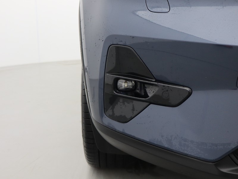 2025 (75) VOLVO XC40 2.0 B4P Ultra Dark 5dr Auto *VAT QUALIFYING* 5137943