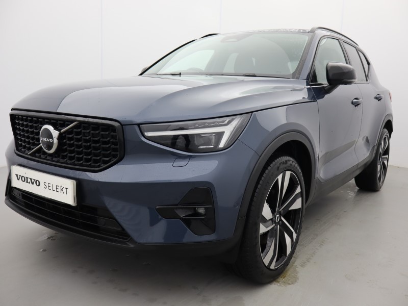 2025 (75) VOLVO XC40 2.0 B4P Ultra Dark 5dr Auto *VAT QUALIFYING* 5137941