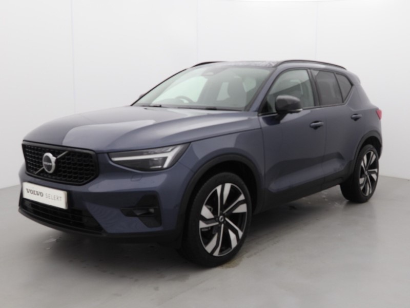 2025 (75) VOLVO XC40 2.0 B4P Ultra Dark 5dr Auto *VAT QUALIFYING* 5137931
