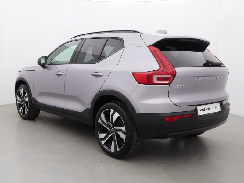 2025 (75) VOLVO XC40 2.0 B4P Ultra Dark 5dr Auto *VAT QUALIFYING* 5146901