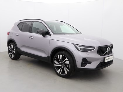 2025 (75) VOLVO XC40 2.0 B4P Ultra Dark 5dr Auto *VAT QUALIFYING*