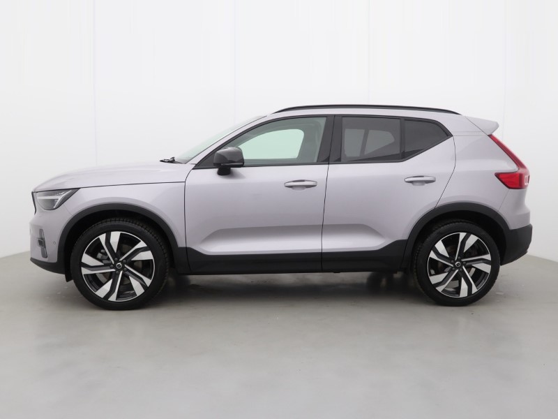 2025 (75) VOLVO XC40 2.0 B4P Ultra Dark 5dr Auto *VAT QUALIFYING* 5146899