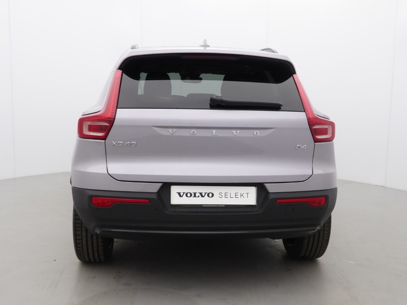 2025 (75) VOLVO XC40 2.0 B4P Ultra Dark 5dr Auto *VAT QUALIFYING* 5146898