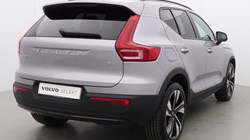 2025 (75) VOLVO XC40 2.0 B4P Ultra Dark 5dr Auto *VAT QUALIFYING* 5146902