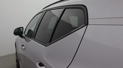 2025 (75) VOLVO XC40 2.0 B4P Ultra Dark 5dr Auto *VAT QUALIFYING* 5146971