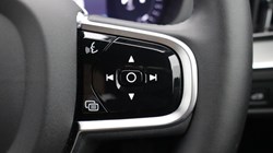 2025 (75) VOLVO XC60 2.0 B5P Plus Black Edition 5dr AWD Geartronic *VAT QUALIFYING* 5148891
