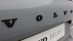 2025 (75) VOLVO XC60 2.0 B5P Plus Black Edition 5dr AWD Geartronic *VAT QUALIFYING* 5148857