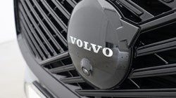 2025 (75) VOLVO XC60 2.0 B5P Plus Black Edition 5dr AWD Geartronic *VAT QUALIFYING* 5148853