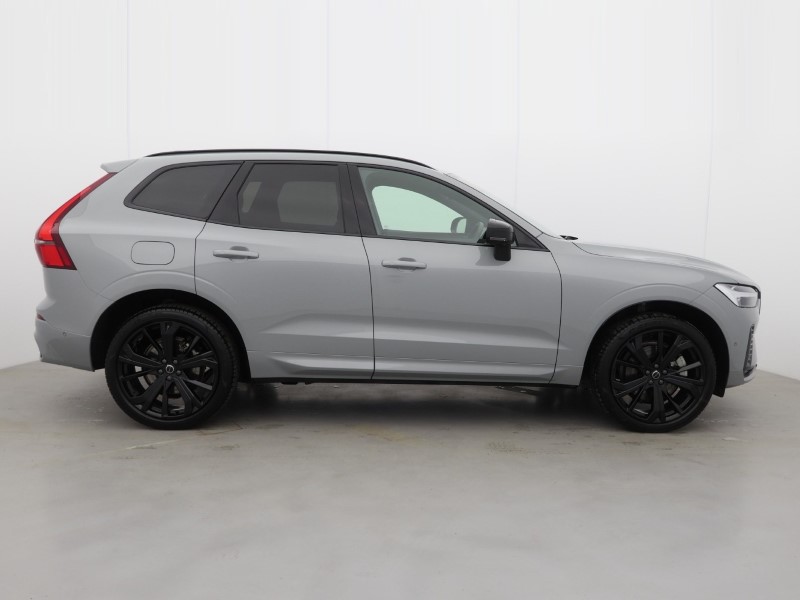 2025 (75) VOLVO XC60 2.0 B5P Plus Black Edition 5dr AWD Geartronic *VAT QUALIFYING* 5148847