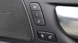 2025 (75) VOLVO XC60 2.0 B5P Plus Black Edition 5dr AWD Geartronic *VAT QUALIFYING* 5148871