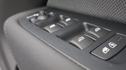 2025 (75) VOLVO XC60 2.0 B5P Plus Black Edition 5dr AWD Geartronic *VAT QUALIFYING* 5148869